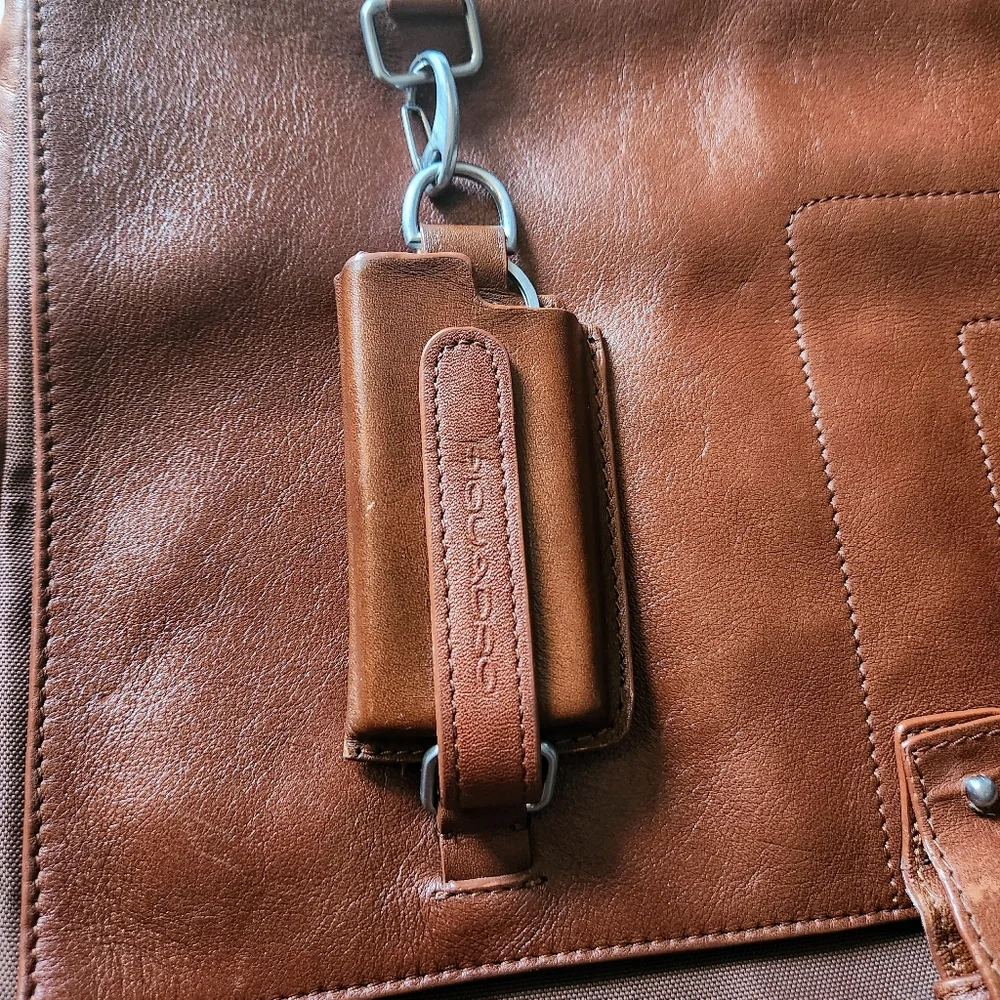 Piquadro fine leather Brown Laptop, business, messenger, bag. Rare find. - Picture 8 of 16
